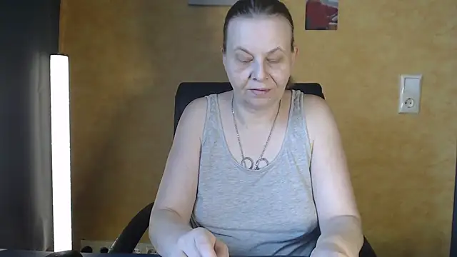 SweetPhoenix76
