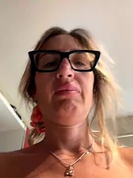 casalinga88 - Casalinga88's free webcam