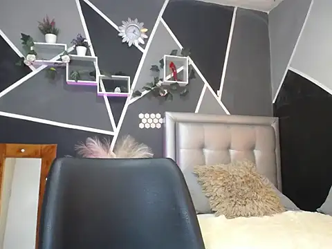 mia_star_2