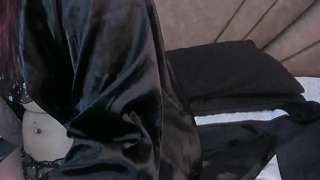 shadow_hill - Shadow_Hill's free webcam