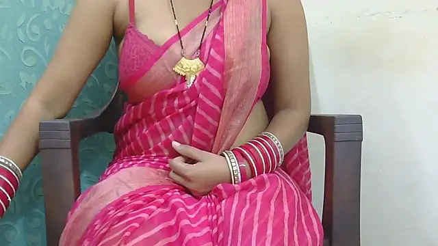 new-married-couples8750