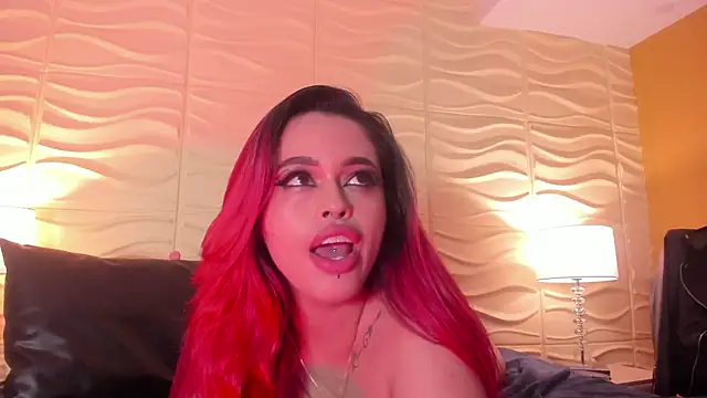 EvaaFoxxy1