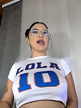 LolaRoberts_
