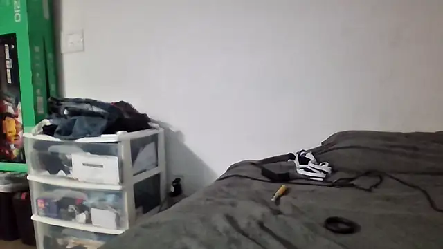 sexychefstud11 - Sexychefstud11's free webcam