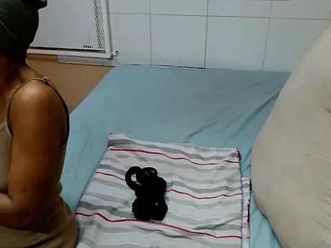 MaturePrettyLady43