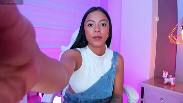 Amber_villalobos_