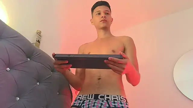 Twinkcock22