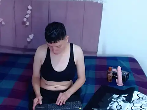 alexmadisoncm101 - Alexmadisoncm101's free webcam