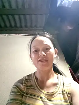 MaiHoa69's Stripchat show and profile