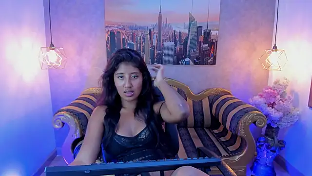 melany_brunette