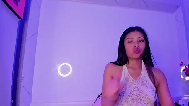 Chloe_Martini