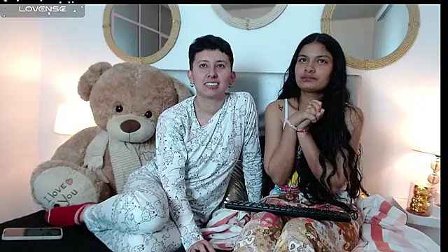 Gaby_and_Mei
