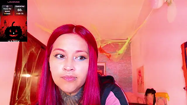 meghan_nill - Meghan_nill's free webcam