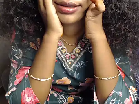 hey___seetha - Hey___Seetha's free webcam - UK Sex Cams