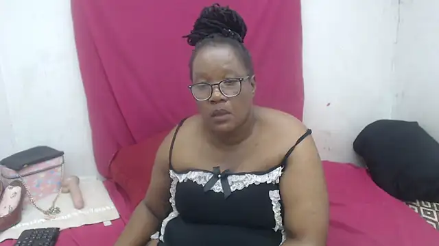 MATUREDQUEENxxxx