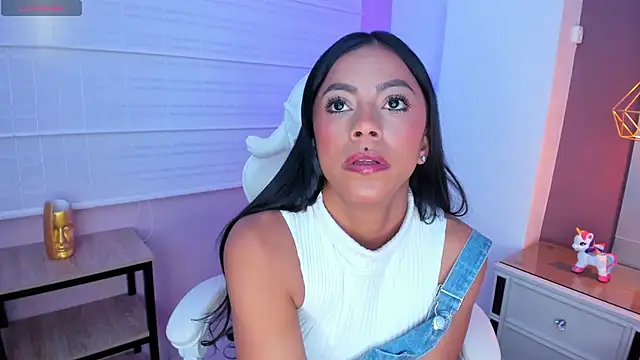 Amber_villalobos_