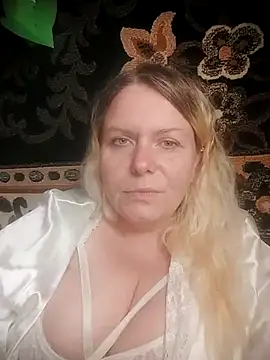 fiona696 - Fiona696's free webcam