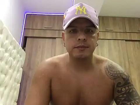 paisaexotico - Paisaexotico's free webcam - UK Sex Cams