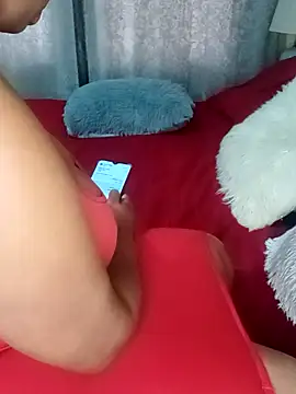 Luciouslips00