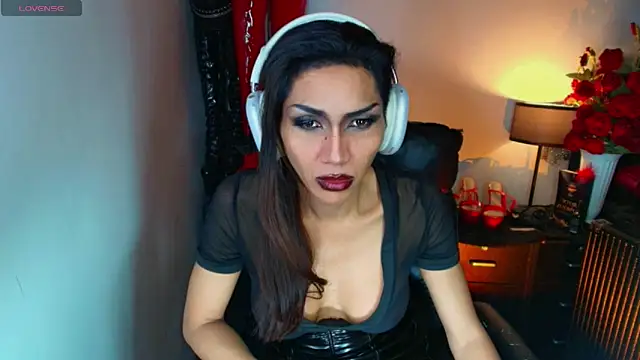 jadescarlet_lovelace - JadeScarlet_LoveLace's free webcam