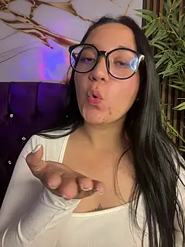 sara_roy04_ - Sara_roy04_'s free webcam