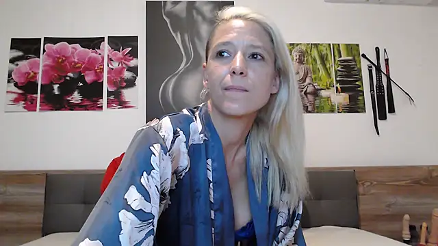  Naschkatze01 chat room