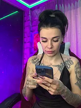  Queen_of_pain chat room