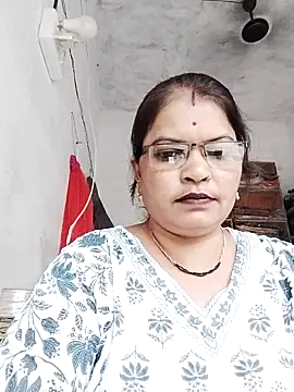 Bhavna_hot