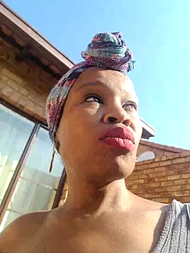 africansquirtingqueen - AfricanSquirtingQueen's free webcam - UK Sex Cams