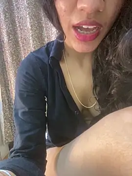 Anaya77 Live Webcam on Stripchat