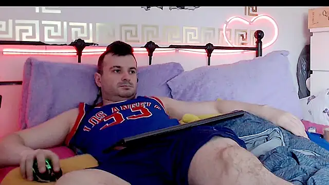 erotictoyboy69 - Erotictoyboy69's free webcam - UK Sex Cams