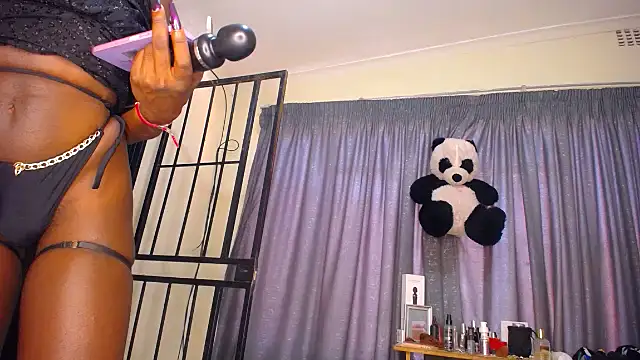 nubianblackdiamond96 - NUBIANBLACKDIAMOND96's free webcam