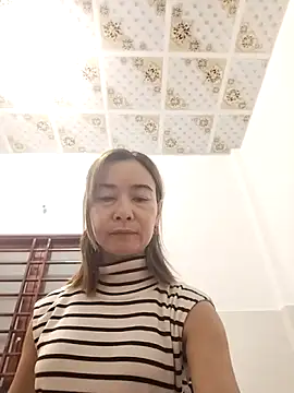 sexy-ladyboobs20 - Sexy-ladyboobs20's free webcam