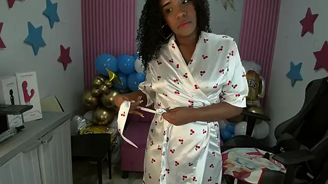 lia_16