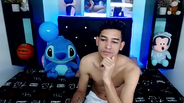 x_oliver_x - X_oliver_x's free webcam - UK Sex Cams