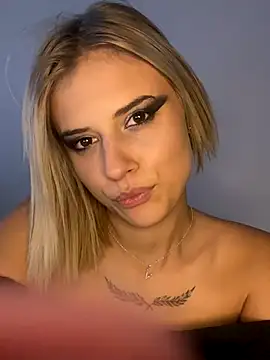aishakali - AishaKali's free webcam - UK Sex Cams