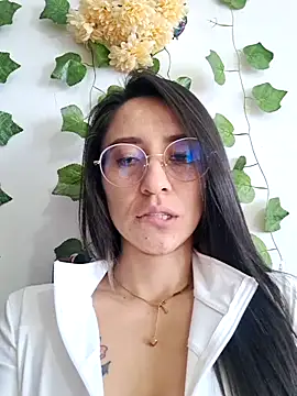 VALERY-03_ Live Webcam on Stripchat