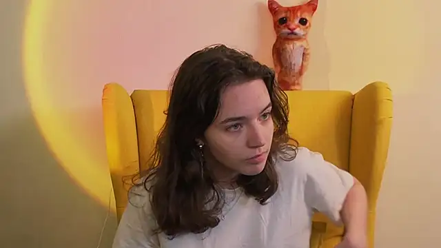  TarahCayne chat room