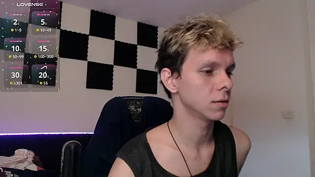 bryamado69 - Bryamado69's free webcam