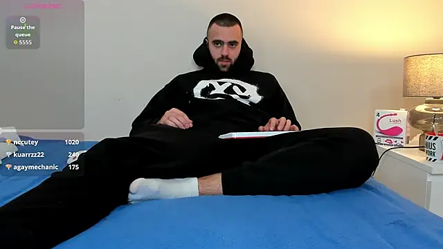 zack_reacher (M young) - MAKE MY BIG COCK CUM