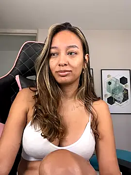DianaHopson