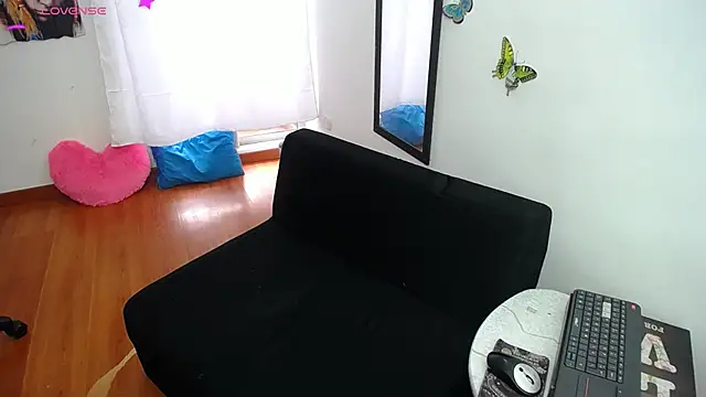 sexylatina001 - Sexylatina001's free webcam - UK Sex Cams