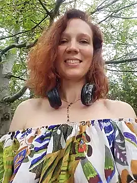 Exhibitionsplit from StripChat is Freechat