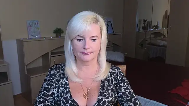 vina_vision - Vina_Vision's free webcam - UK Sex Cams