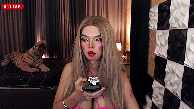 xinfuckinglust - XinFuckingLust's free webcam - UK Sex Cams