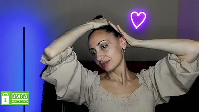 Arianasweety23