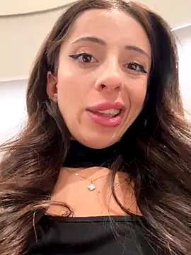 Yesmoree from StripChat is Private