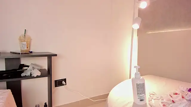roxannegomez - Roxannegomez's free webcam