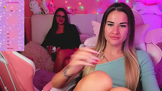ivannatompsonnn - Ivannatompsonnn's free webcam - UK Sex Cams