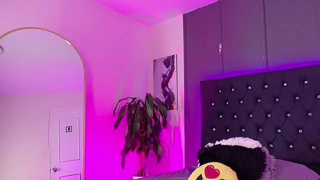 Scarlett_Durand